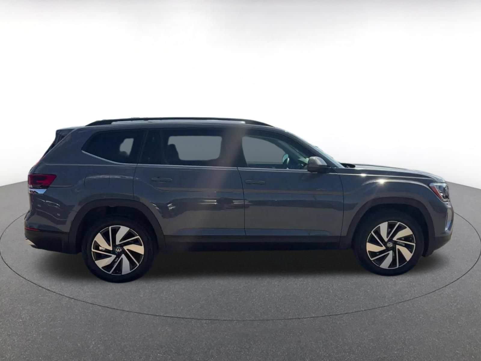 Thumbnail: 2026 Volkswagen Atlas - 16