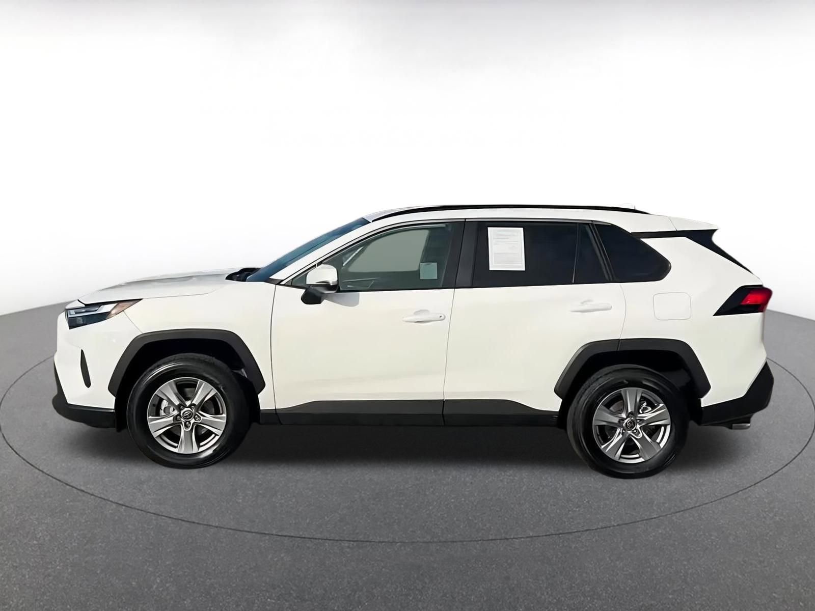 Thumbnail: 2025 Toyota RAV4 - 9