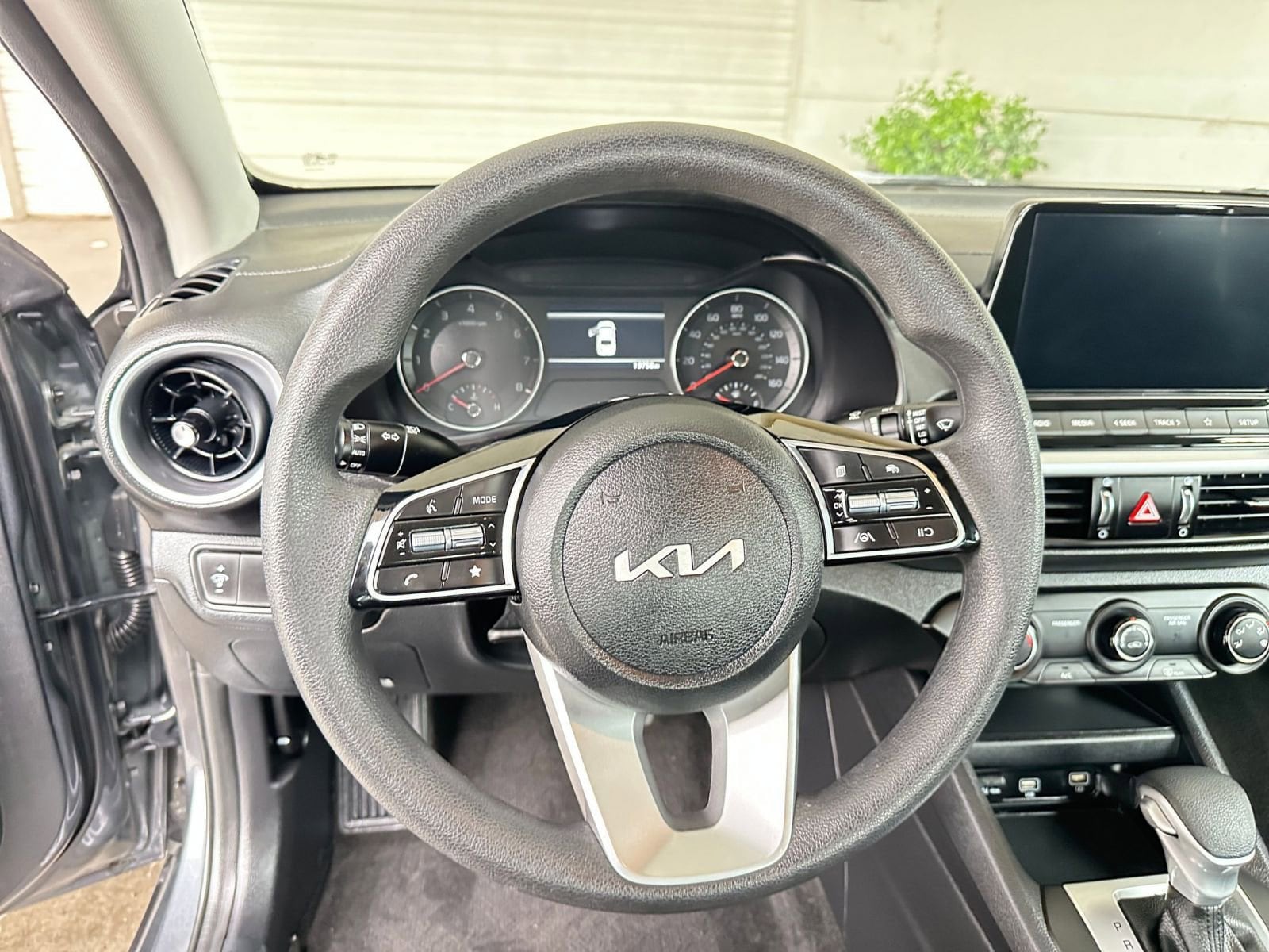 Thumbnail: 2024 Kia Forte - 28