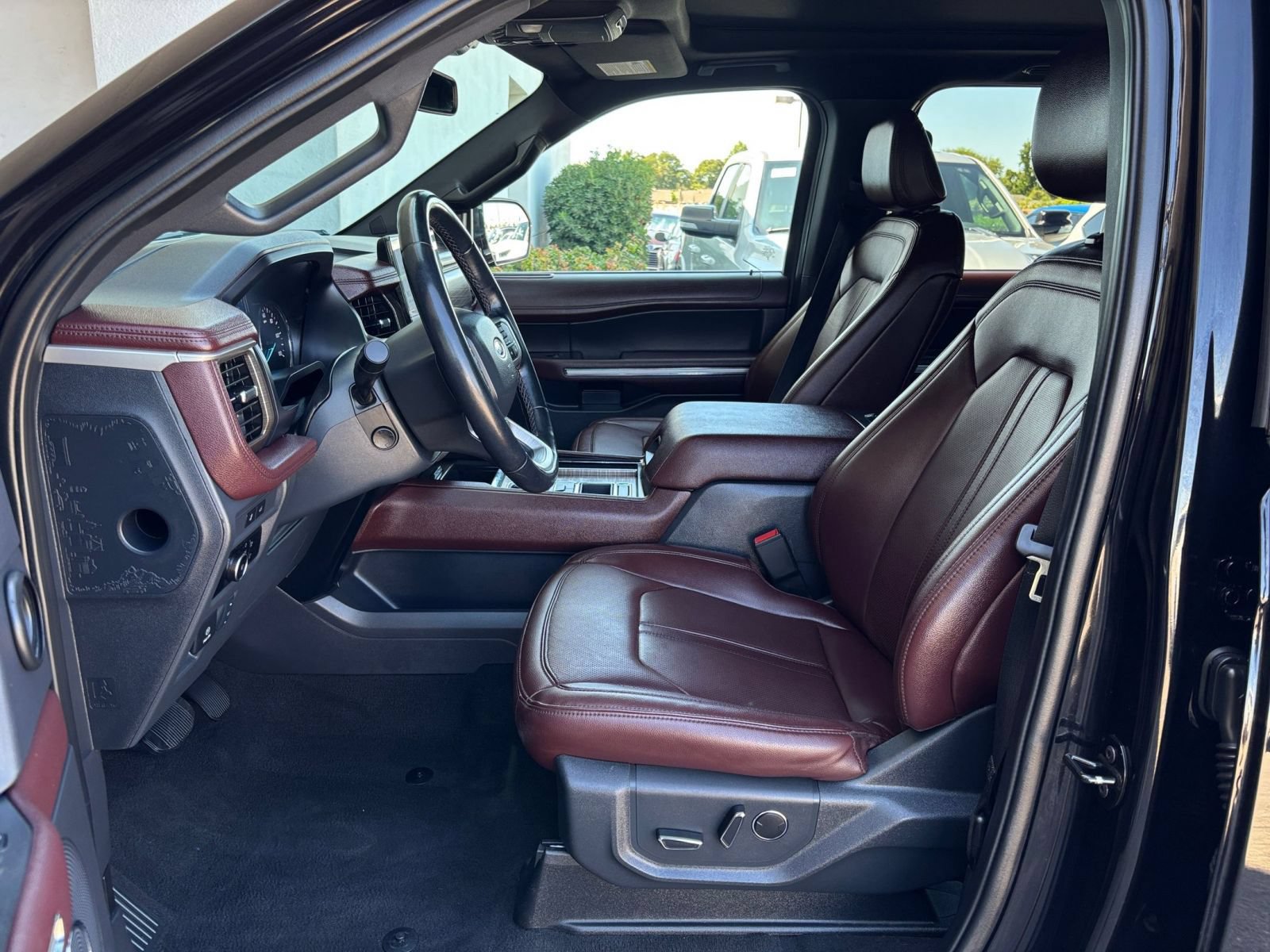 Thumbnail: 2024 Ford Expedition MAX - 25