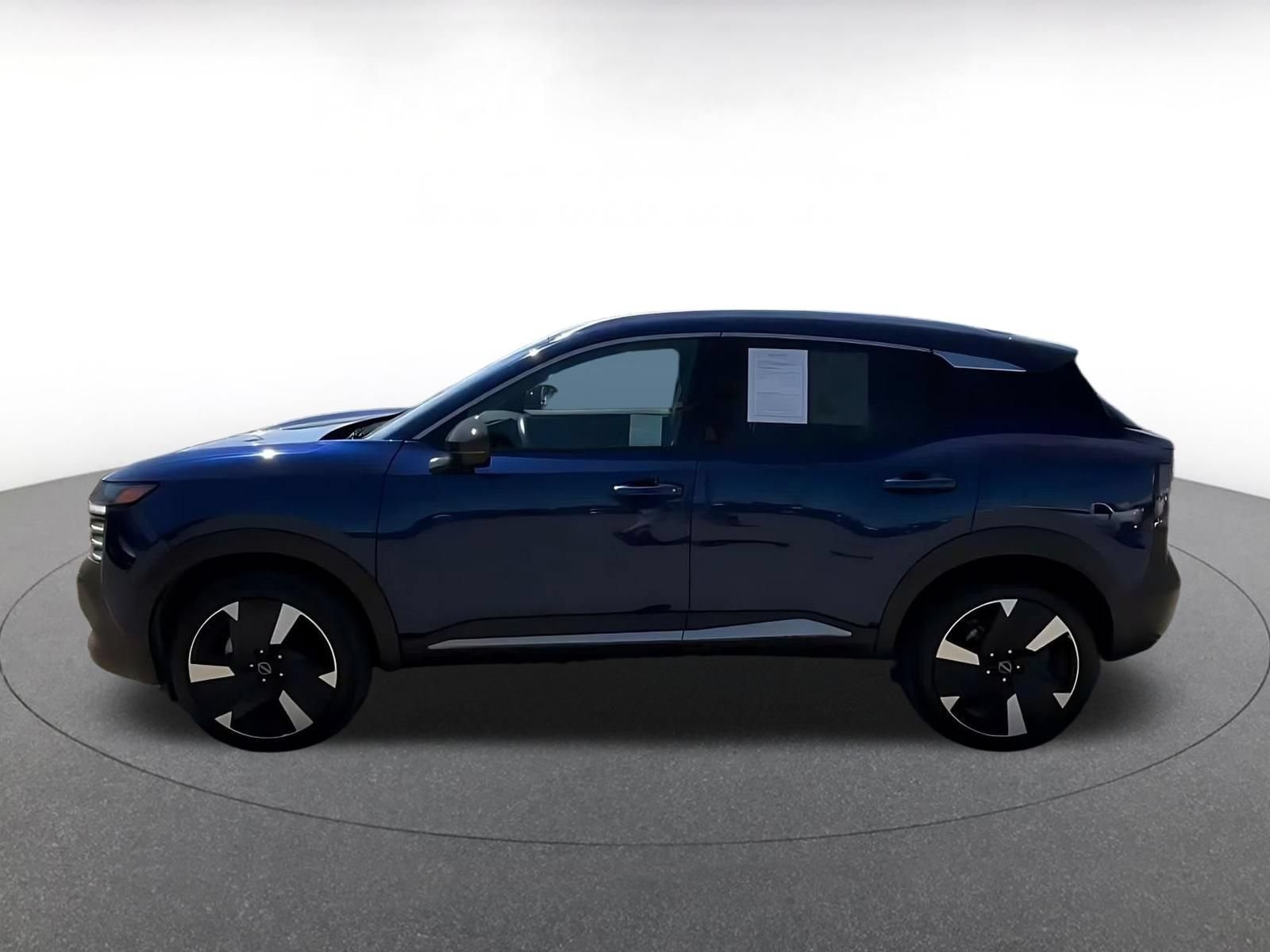 Thumbnail: 2026 Nissan Kicks - 8