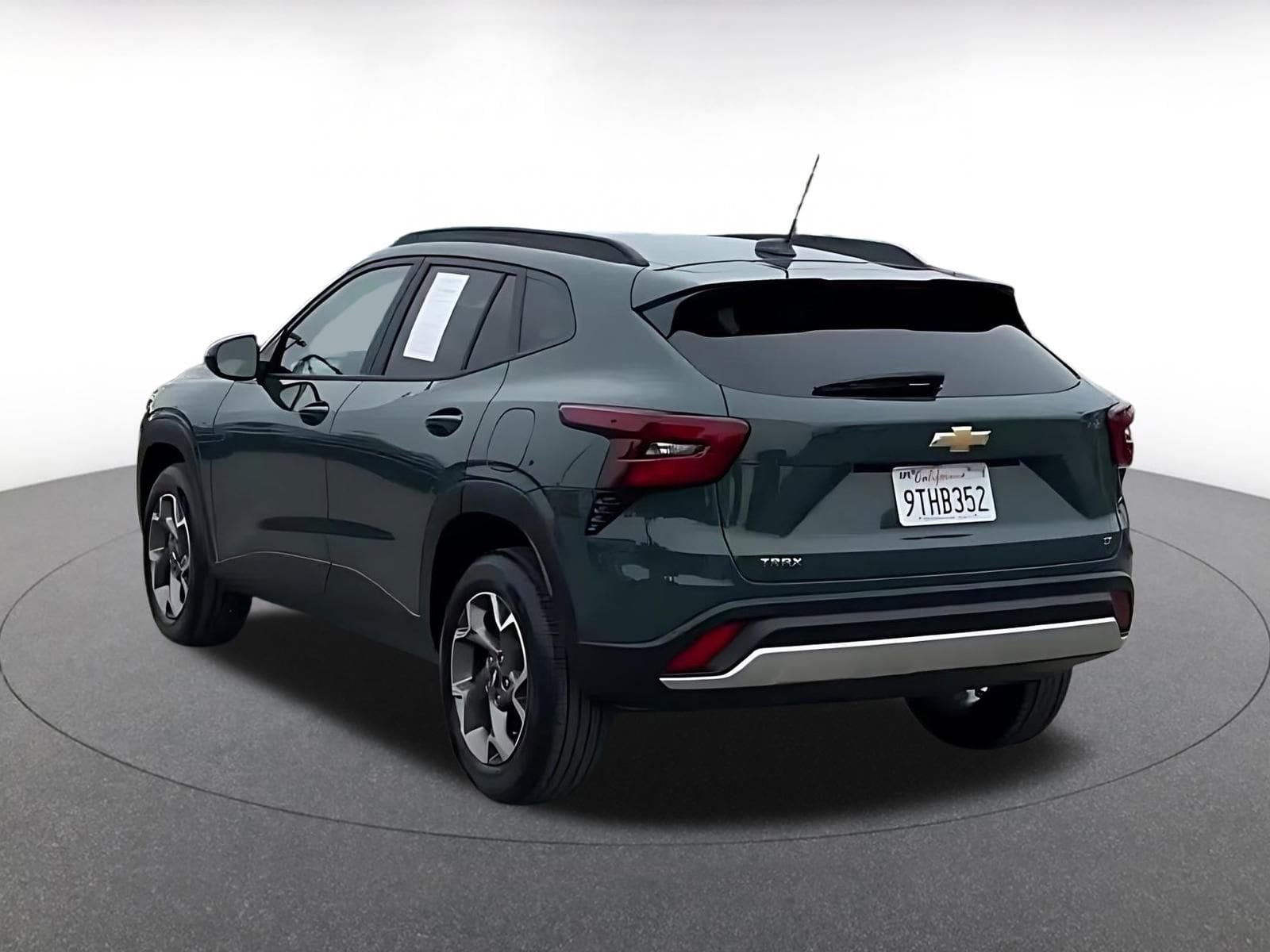 Thumbnail: 2025 Chevrolet Trax - 11