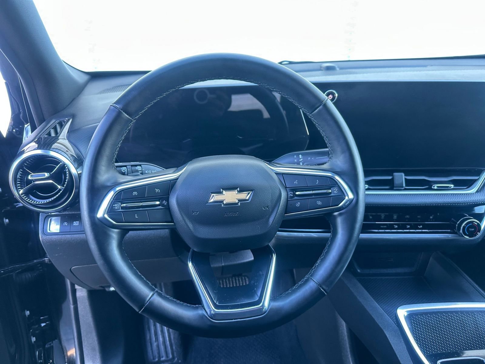 Thumbnail: 2025 Chevrolet Equinox - 28