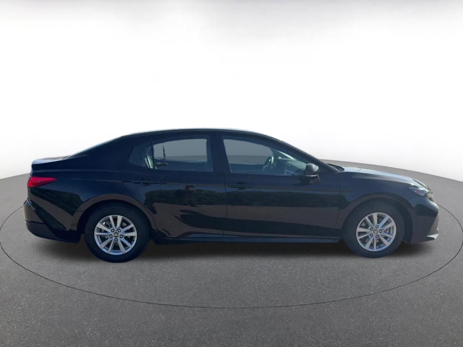 Thumbnail: 2025 Toyota Camry - 16