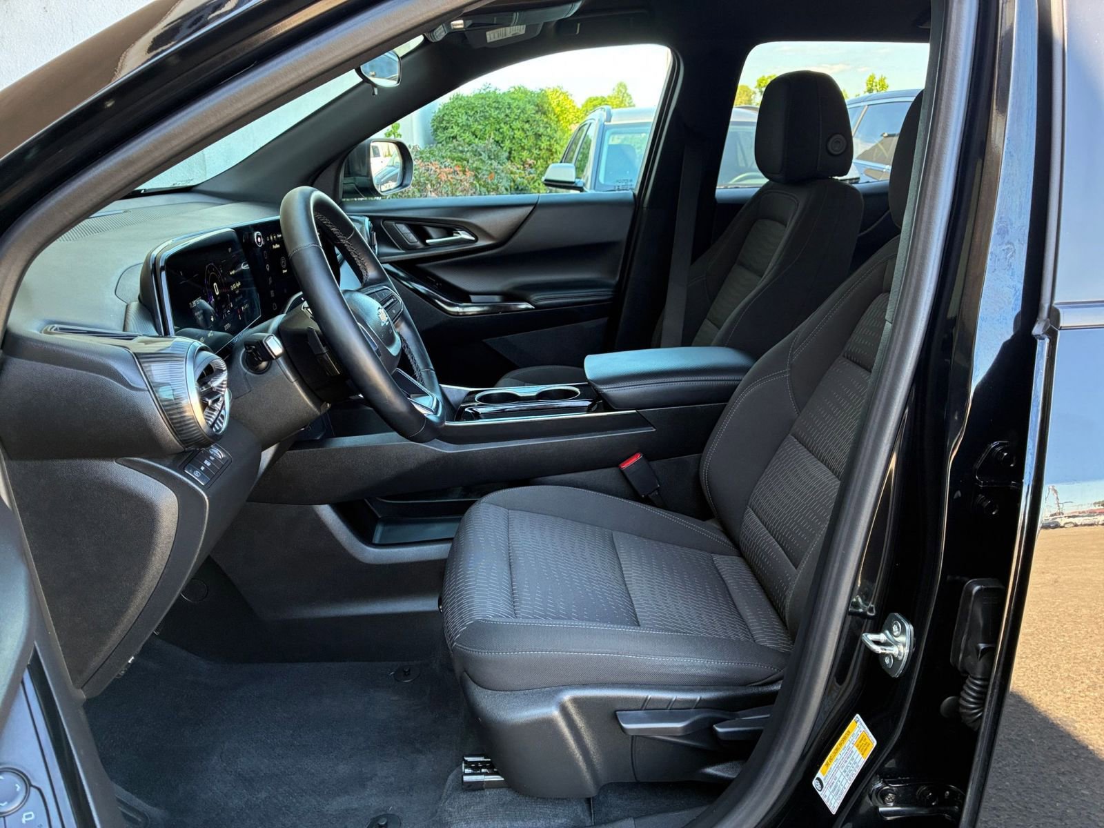 Thumbnail: 2025 Chevrolet Equinox - 27