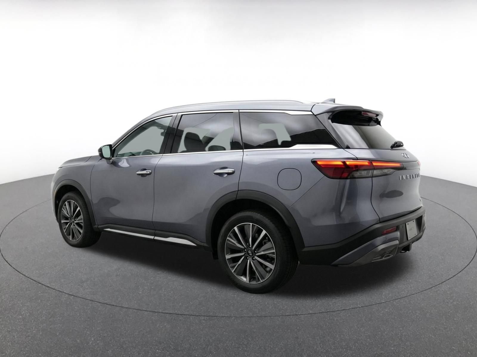 Thumbnail: 2026 INFINITI QX60 - 6