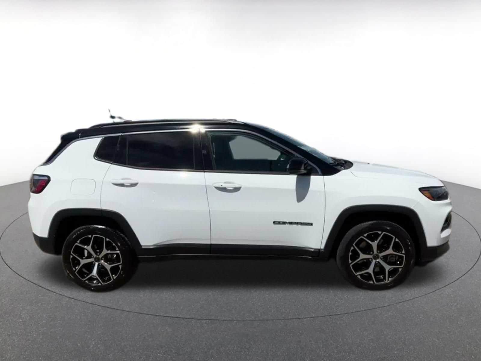 Thumbnail: 2025 Jeep Compass - 13