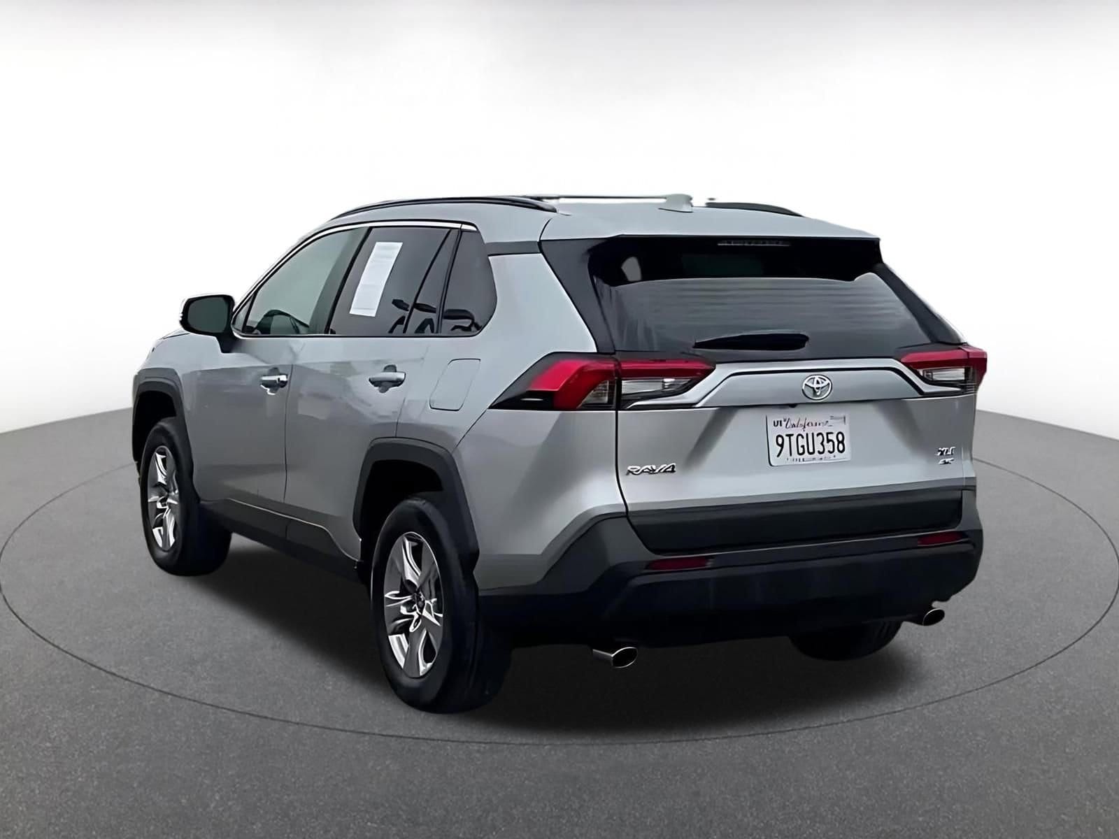 Thumbnail: 2025 Toyota RAV4 - 11