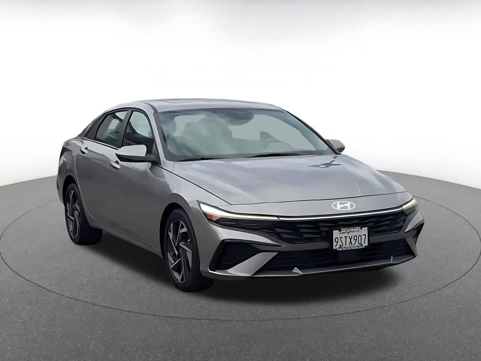 Thumbnail: 2025 Hyundai Elantra - 2