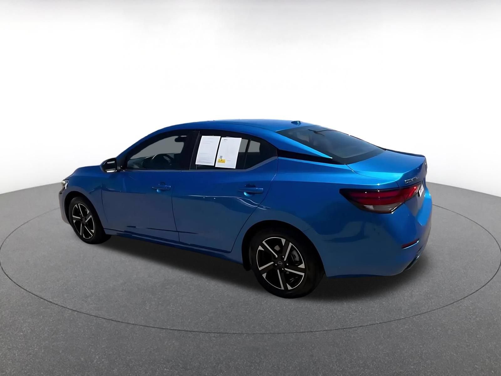 Thumbnail: 2025 Nissan Sentra - 10