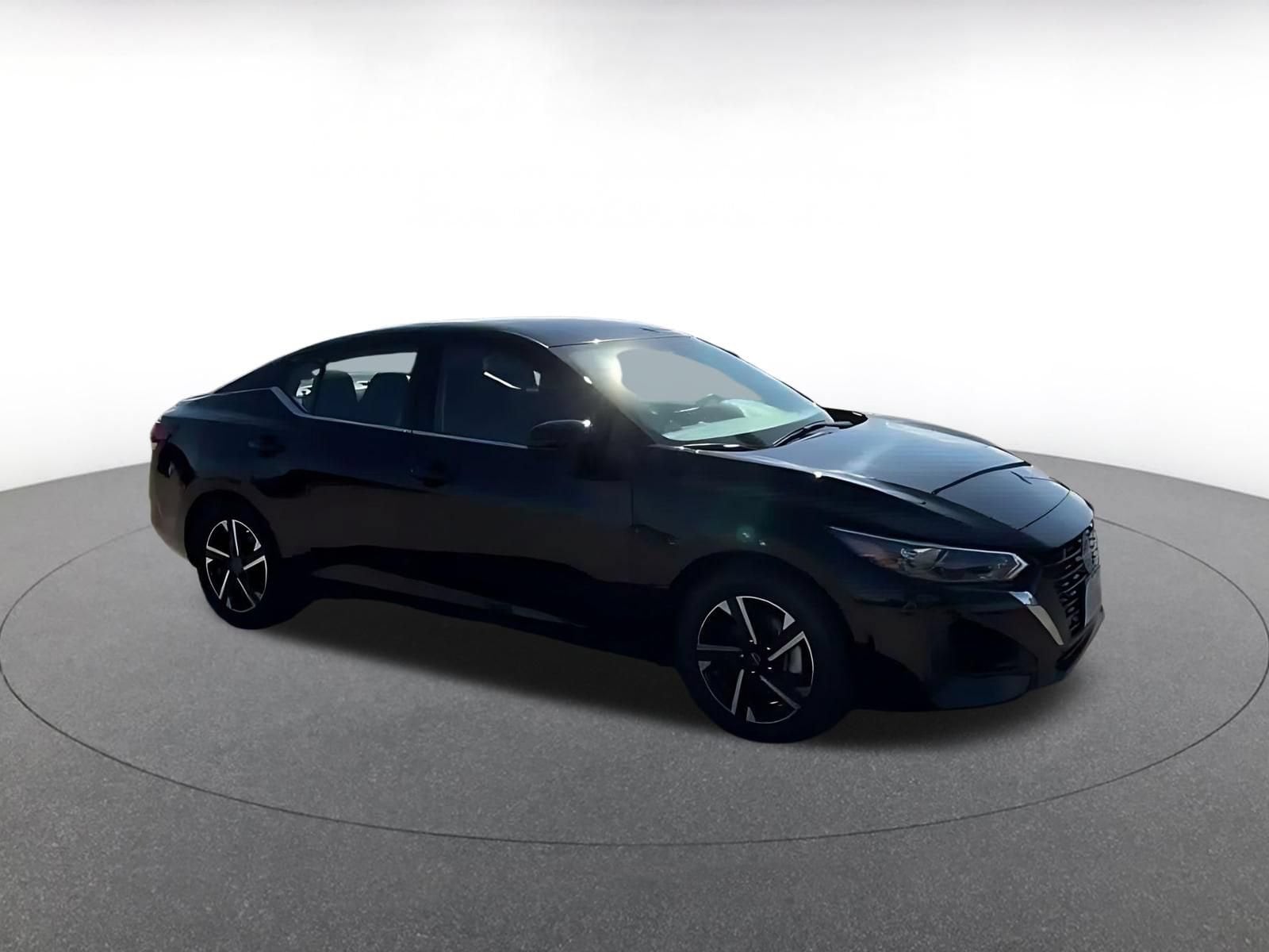 Thumbnail: 2025 Nissan Sentra - 2