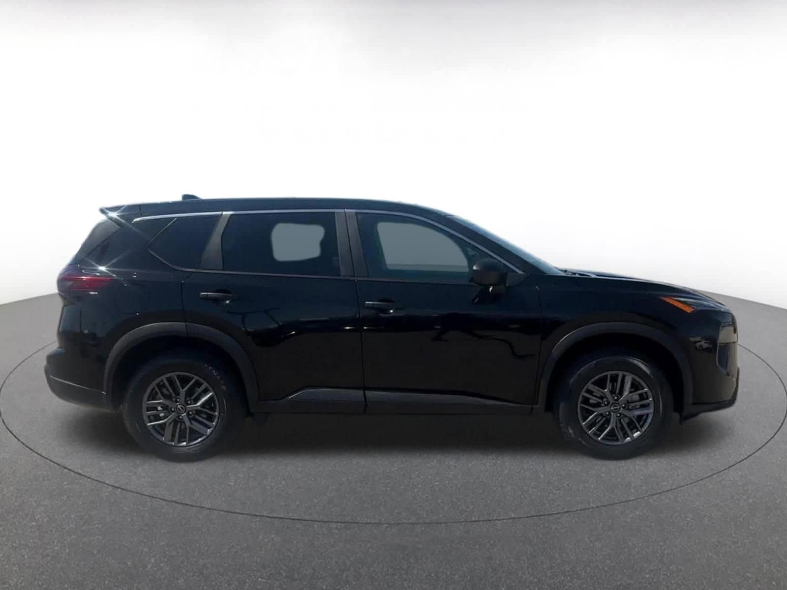 2024 Nissan Rogue S 16