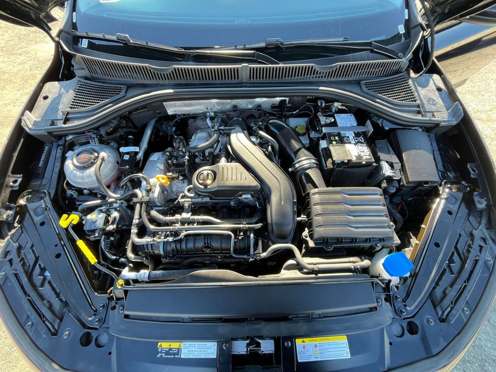 Thumbnail: 2025 Volkswagen Jetta - 32