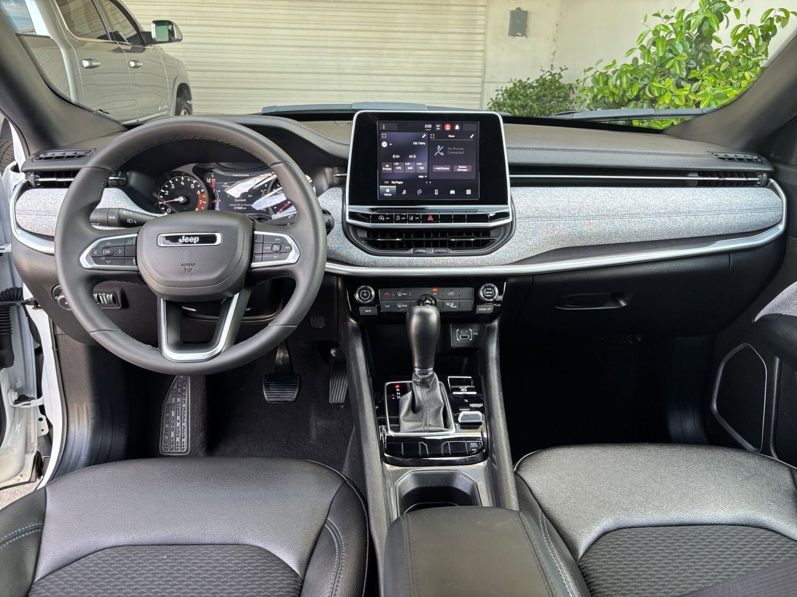 Thumbnail: 2025 Jeep Compass - 32