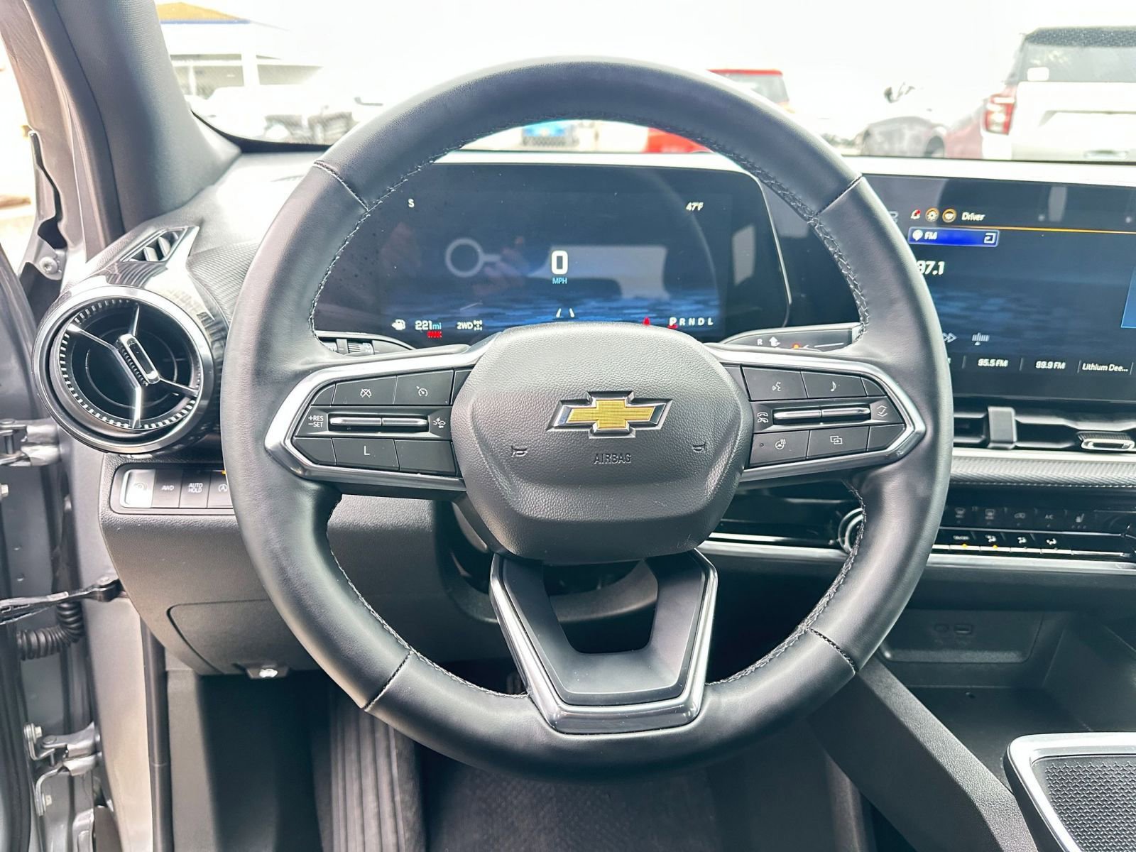 Thumbnail: 2025 Chevrolet Equinox - 28