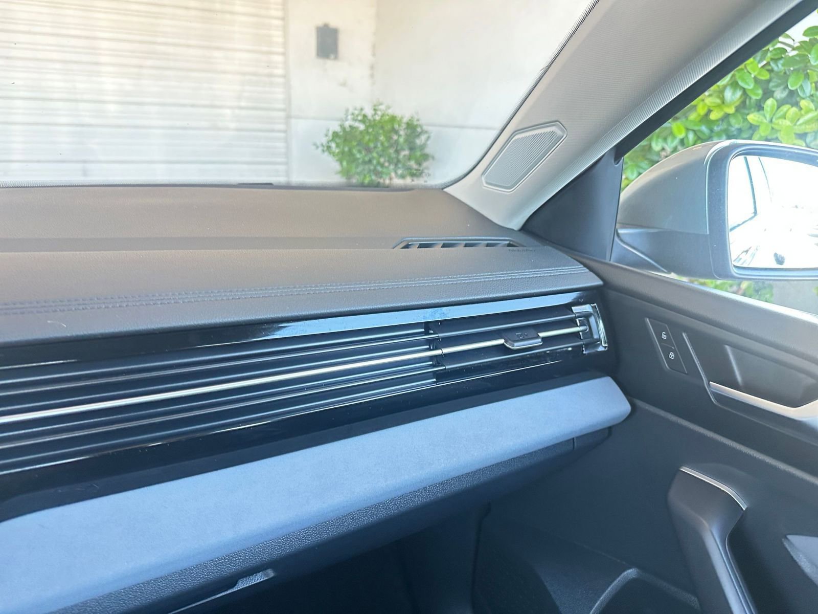 Thumbnail: 2025 Volkswagen Jetta - 35