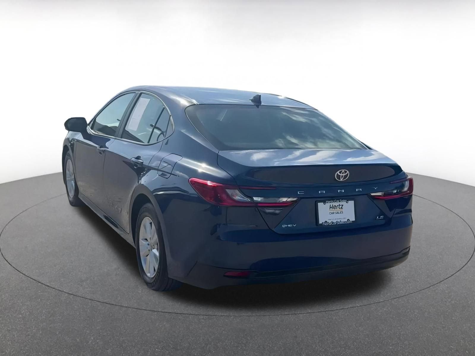 Thumbnail: 2025 Toyota Camry - 11