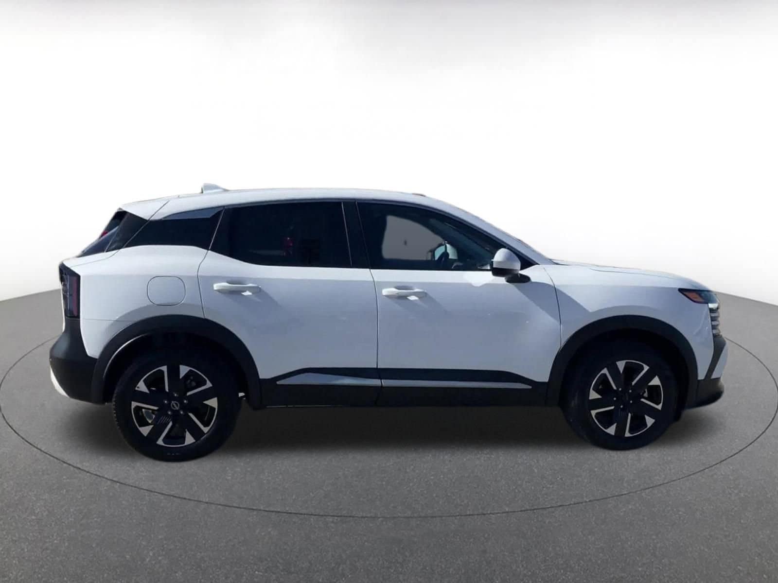 Thumbnail: 2025 Nissan Kicks - 14