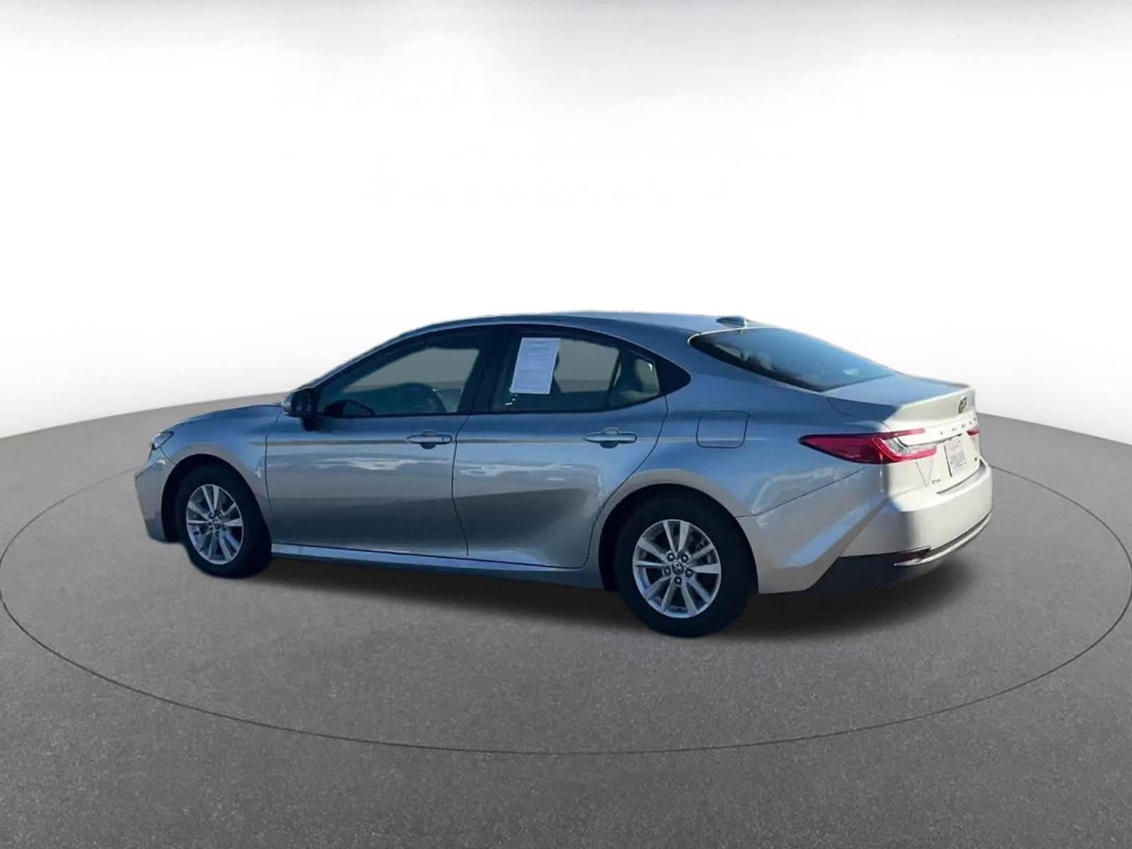 Thumbnail: 2025 Toyota Camry - 10