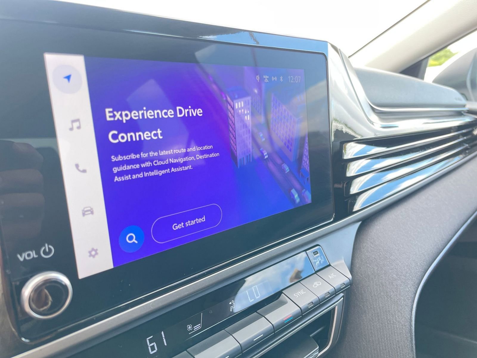 Thumbnail: 2025 Toyota Camry - 21