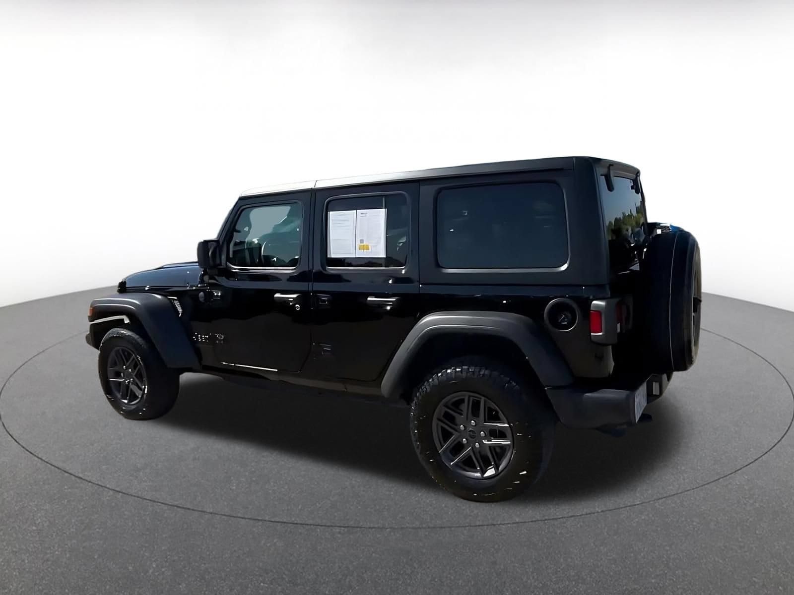 Thumbnail: 2025 Jeep Wrangler - 8