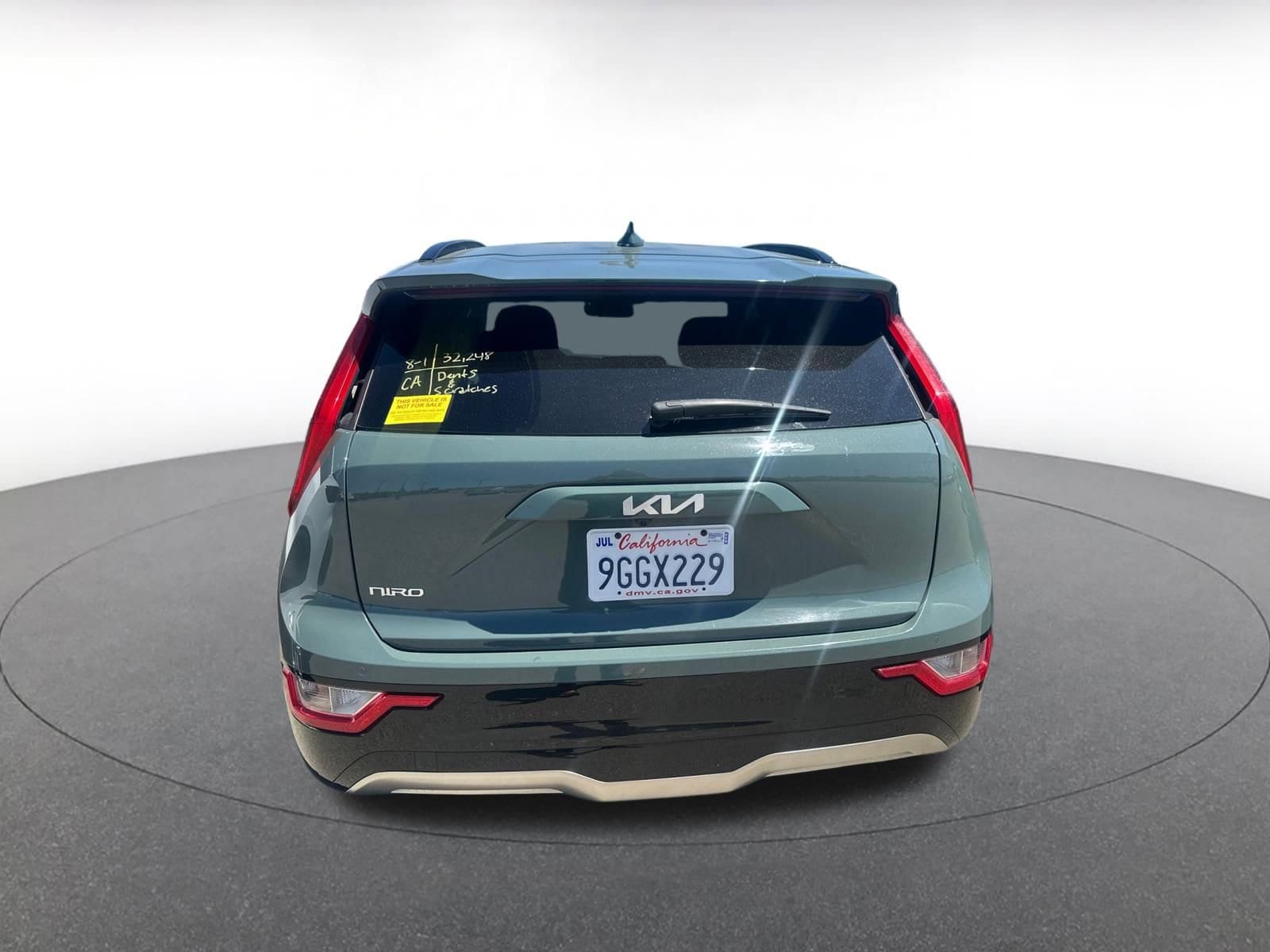 Thumbnail: 2023 Kia Niro - 5