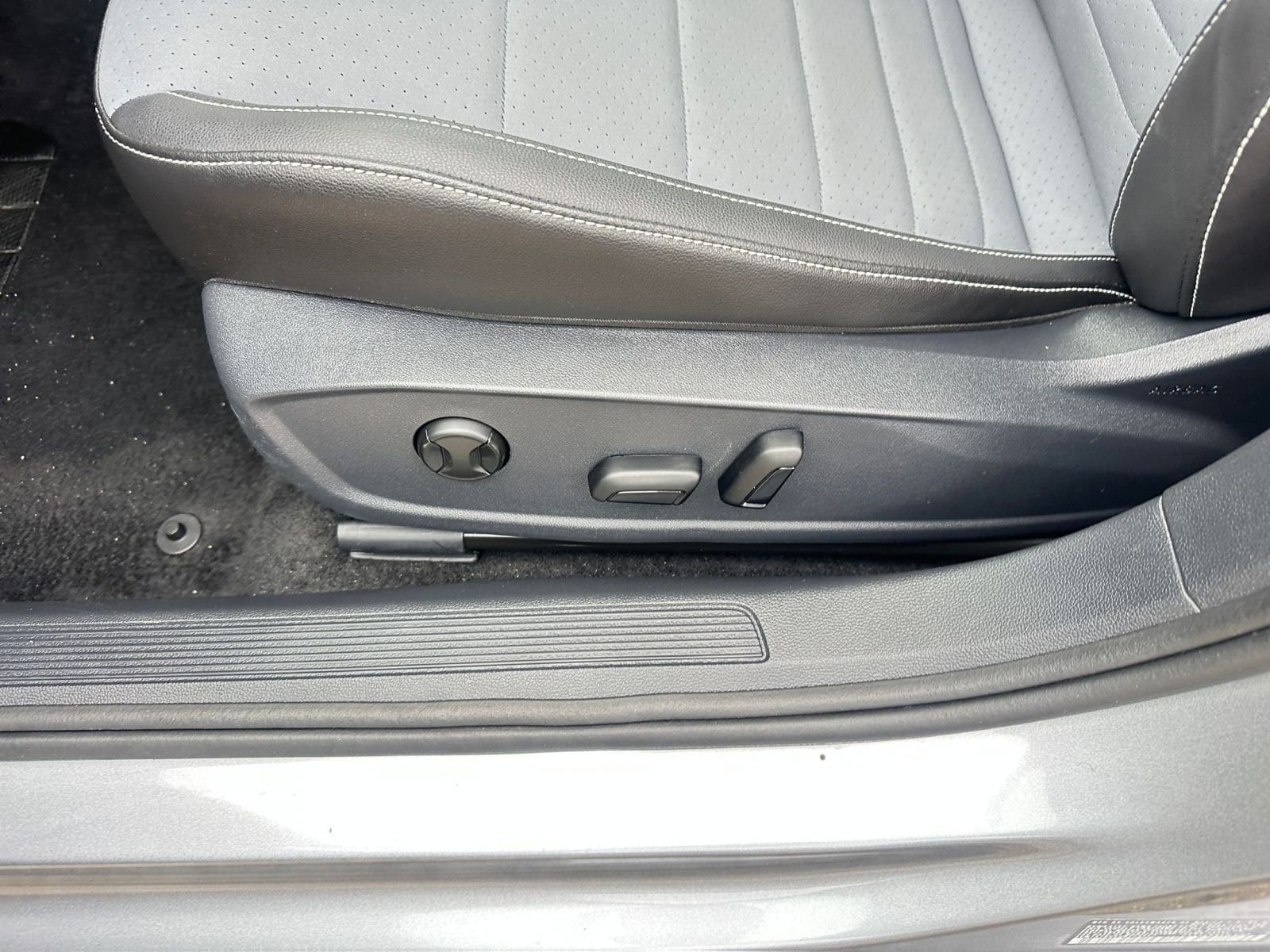 Thumbnail: 2025 Volkswagen Jetta - 23