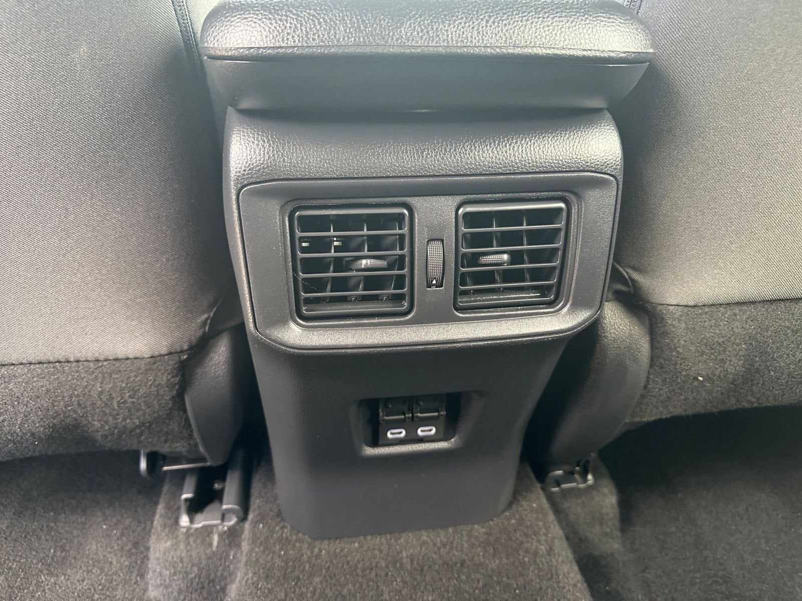 Thumbnail: 2025 Toyota RAV4 - 24