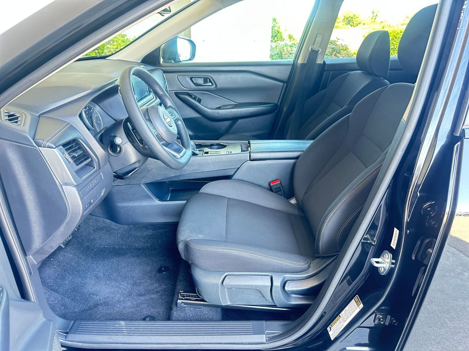 2024 Nissan Rogue S 27