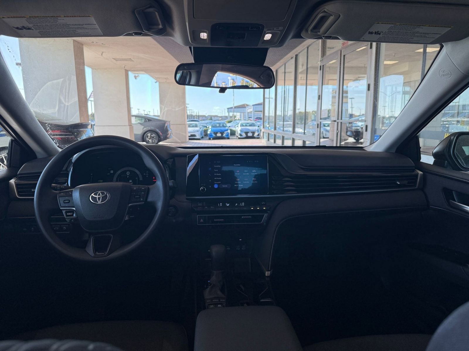 Thumbnail: 2025 Toyota Camry - 32