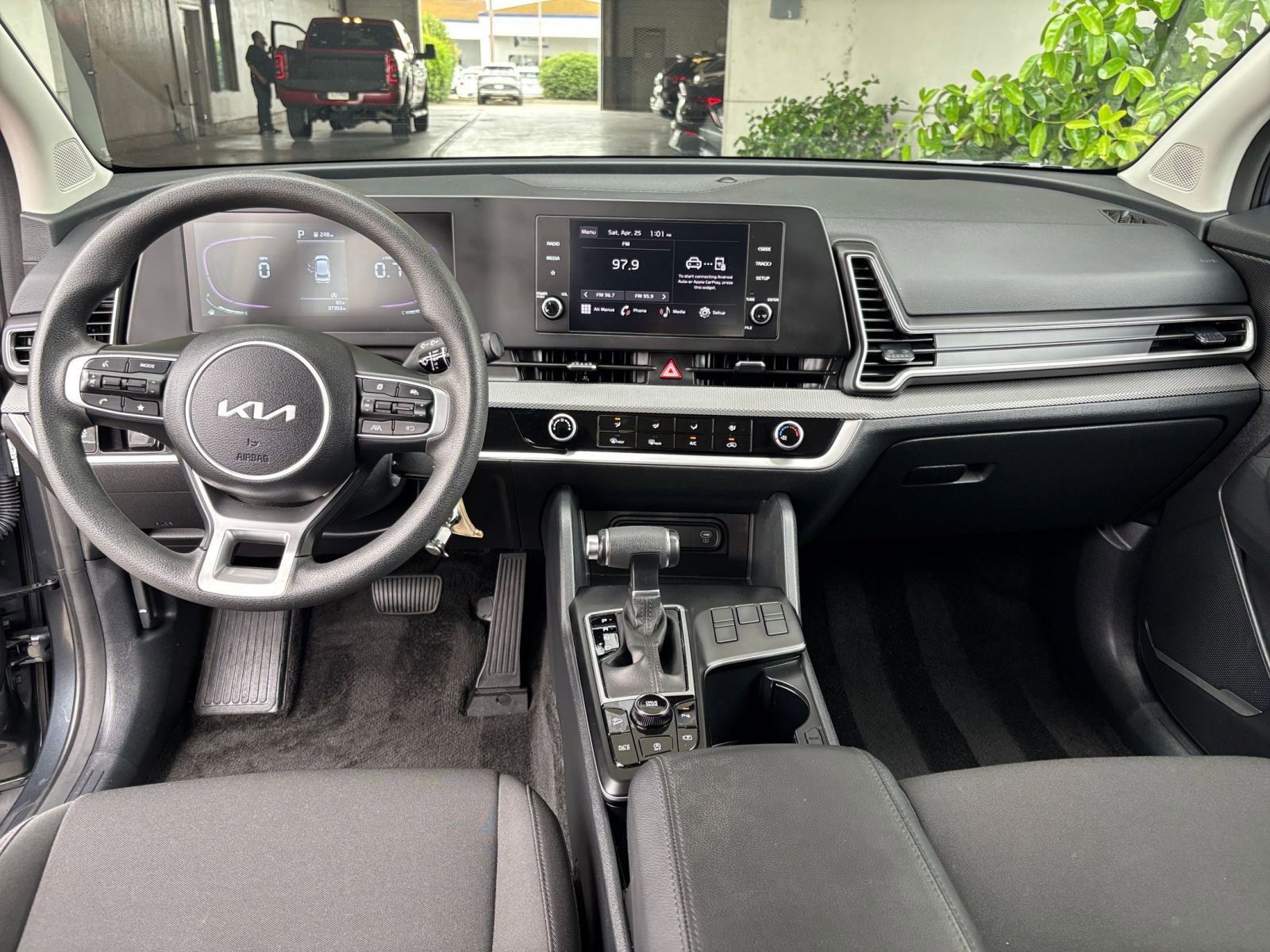 Thumbnail: 2025 Kia Sportage - 32