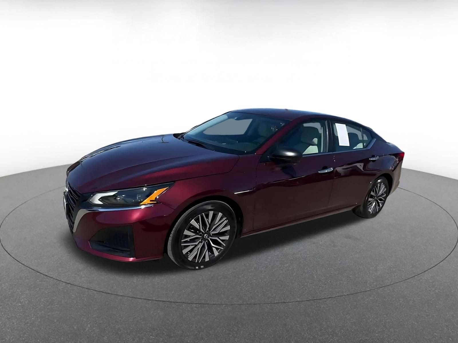 Thumbnail: 2025 Nissan Altima - 8