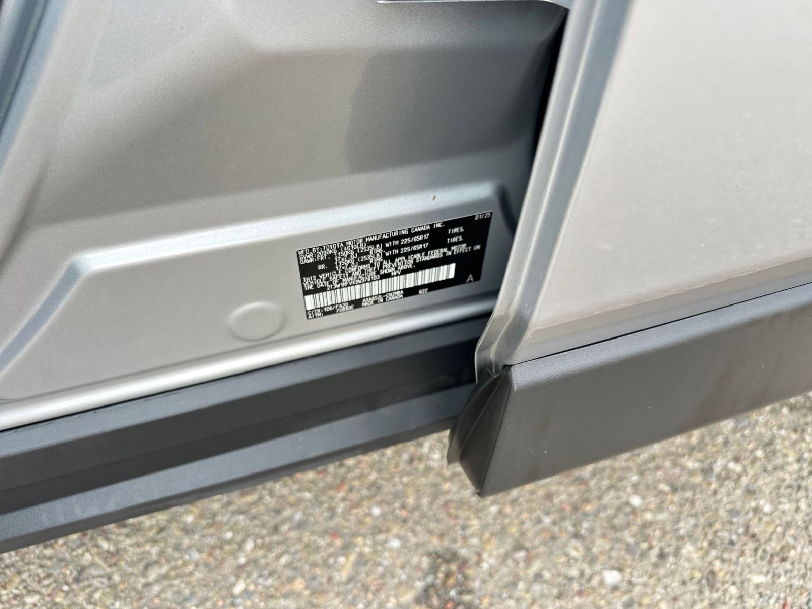 Thumbnail: 2025 Toyota RAV4 - 29