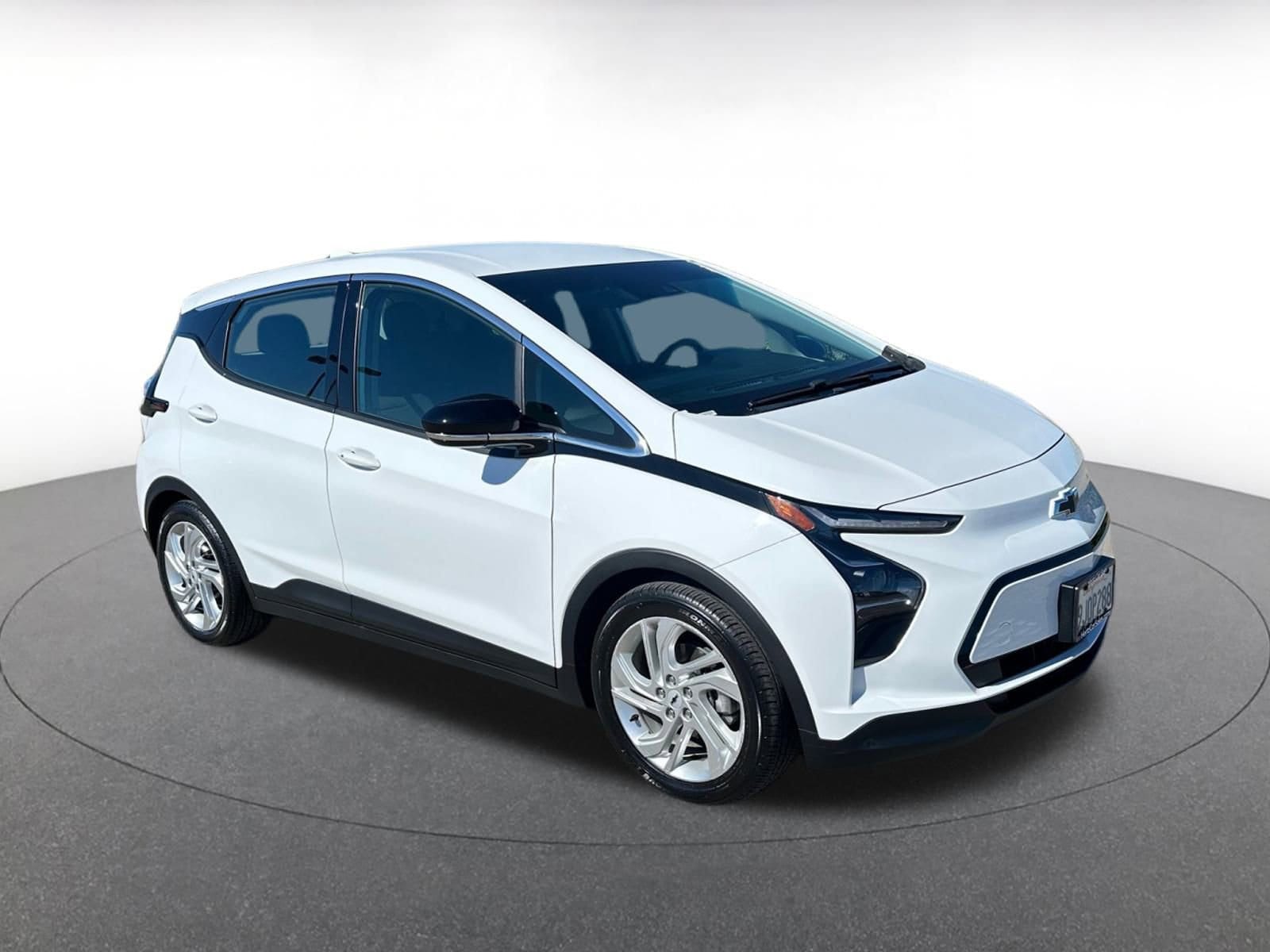 Thumbnail: 2023 Chevrolet Bolt EV - 1