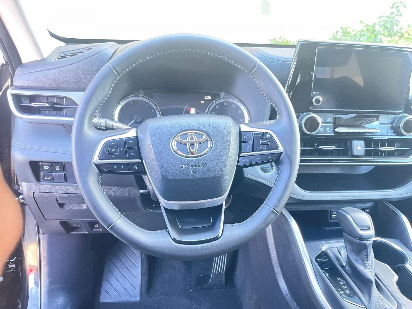 Thumbnail: 2025 Toyota Highlander - 29