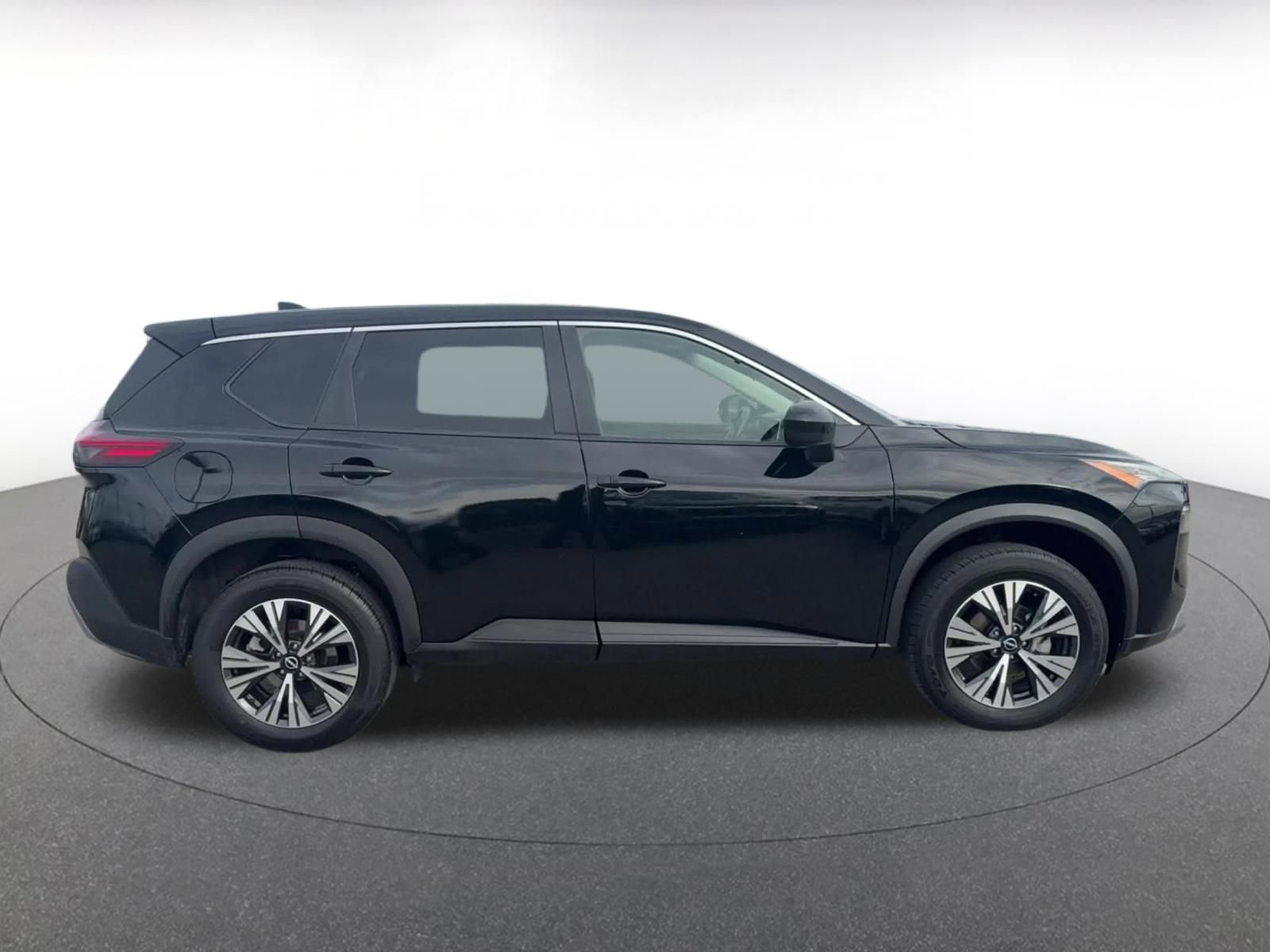 Thumbnail: 2023 Nissan Rogue - 16