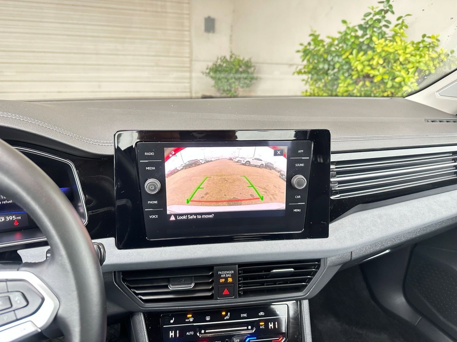 Thumbnail: 2025 Volkswagen Jetta - 17