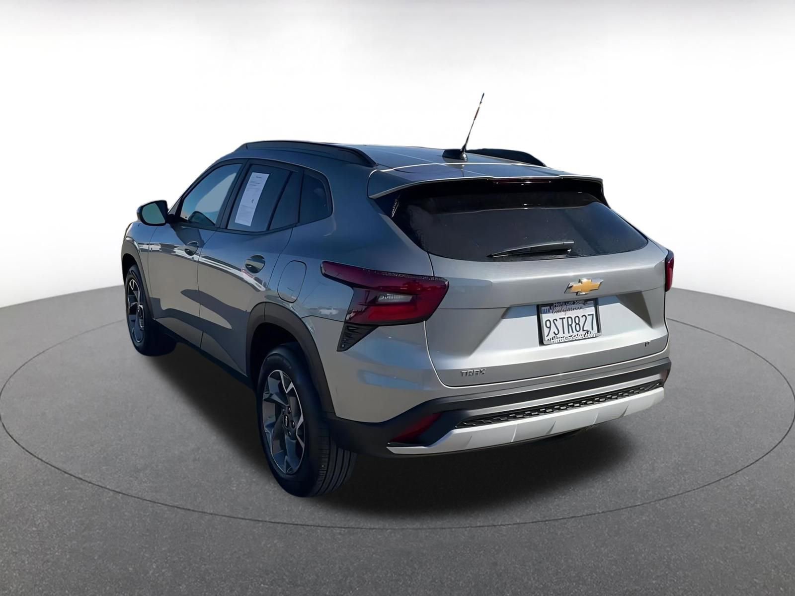 Thumbnail: 2025 Chevrolet Trax - 11