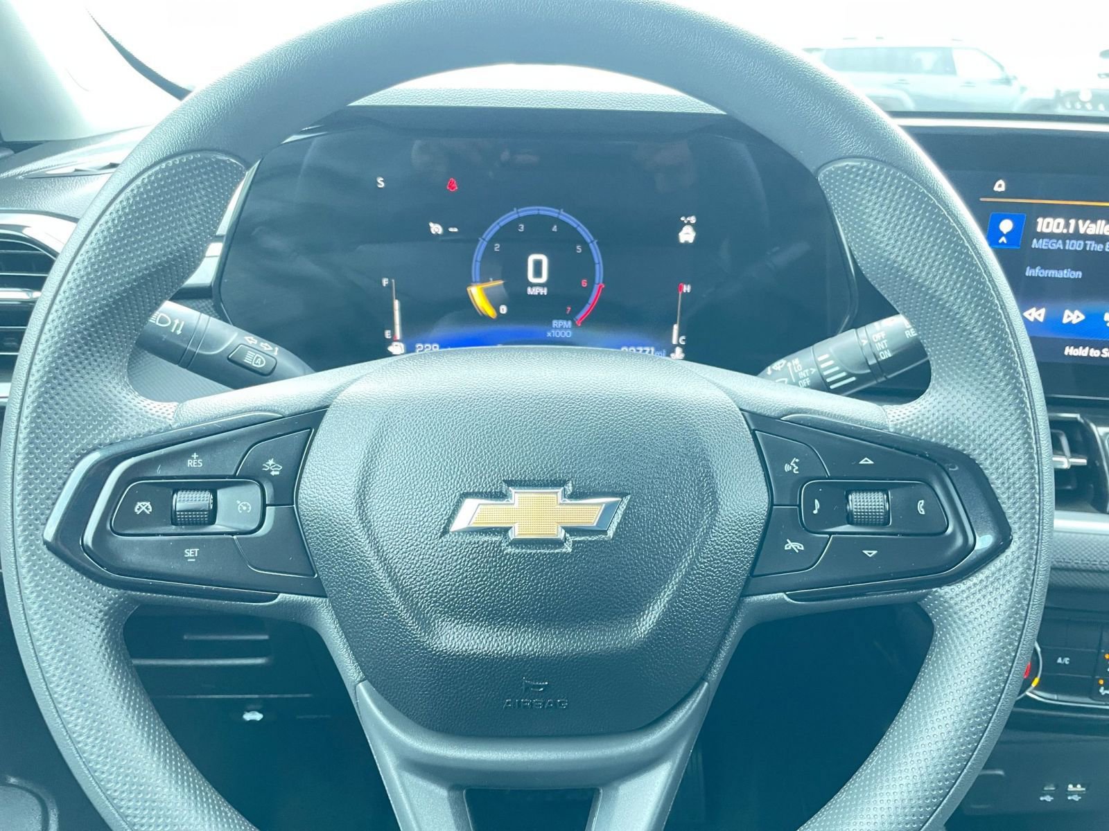 Thumbnail: 2025 Chevrolet TrailBlazer - 28