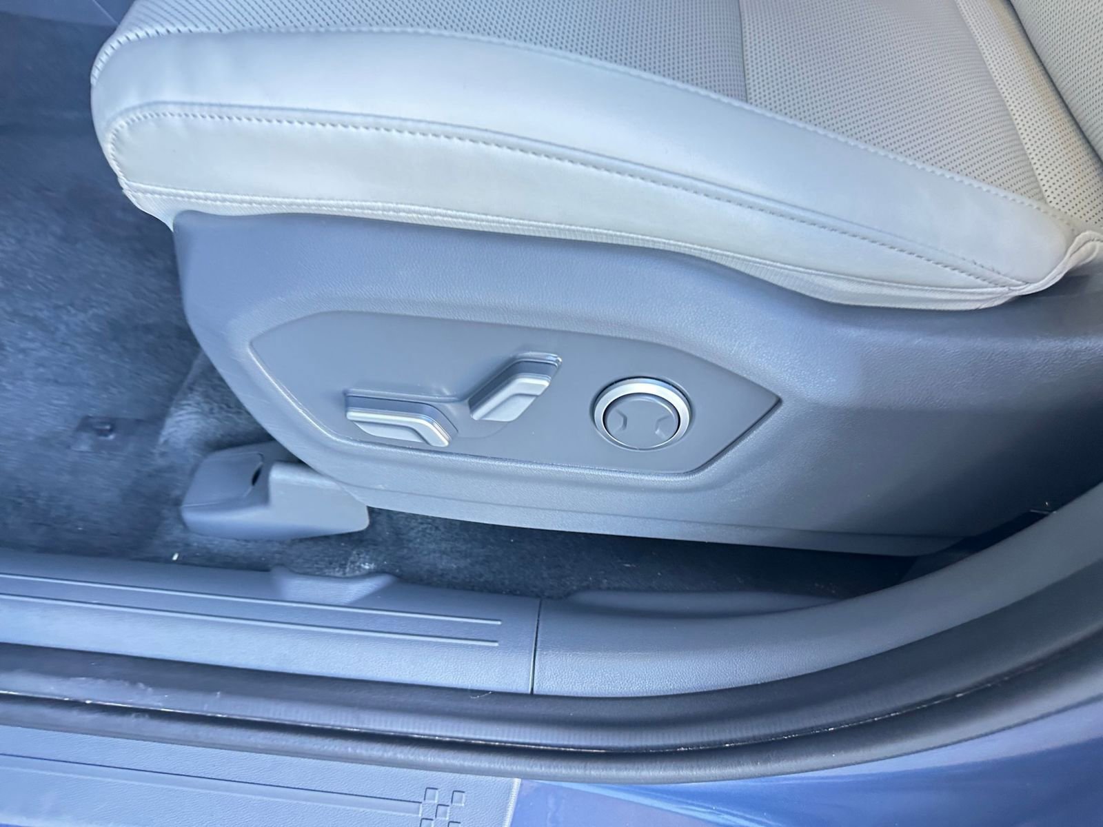 Thumbnail: 2025 Hyundai Santa Fe - 24