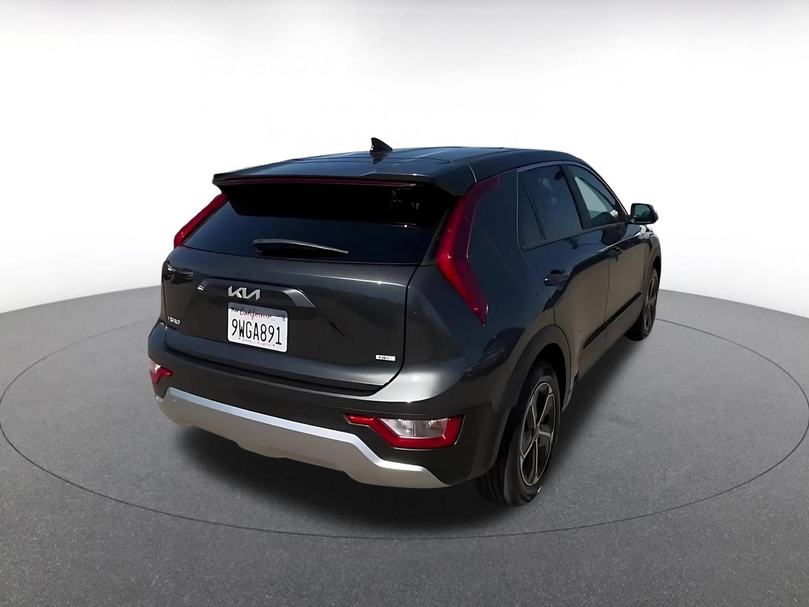 Thumbnail: 2026 Kia Niro - 15
