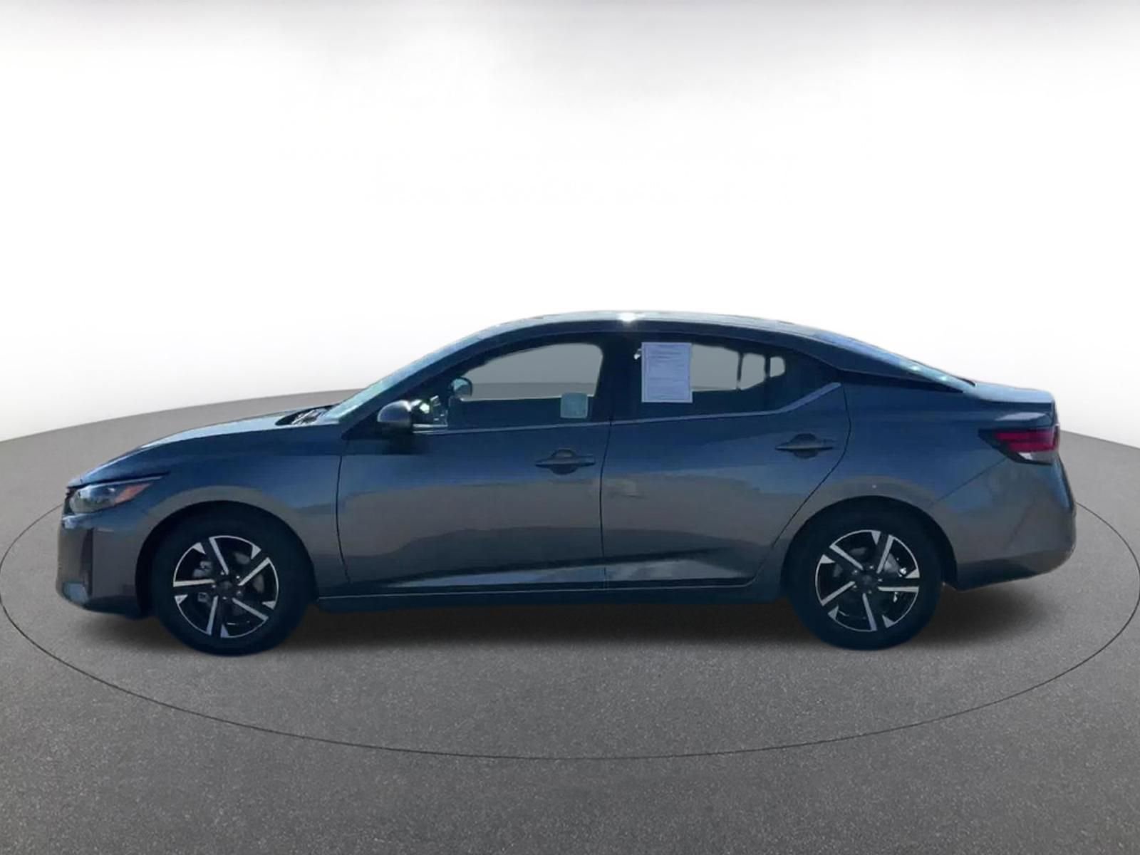 Thumbnail: 2025 Nissan Sentra - 9