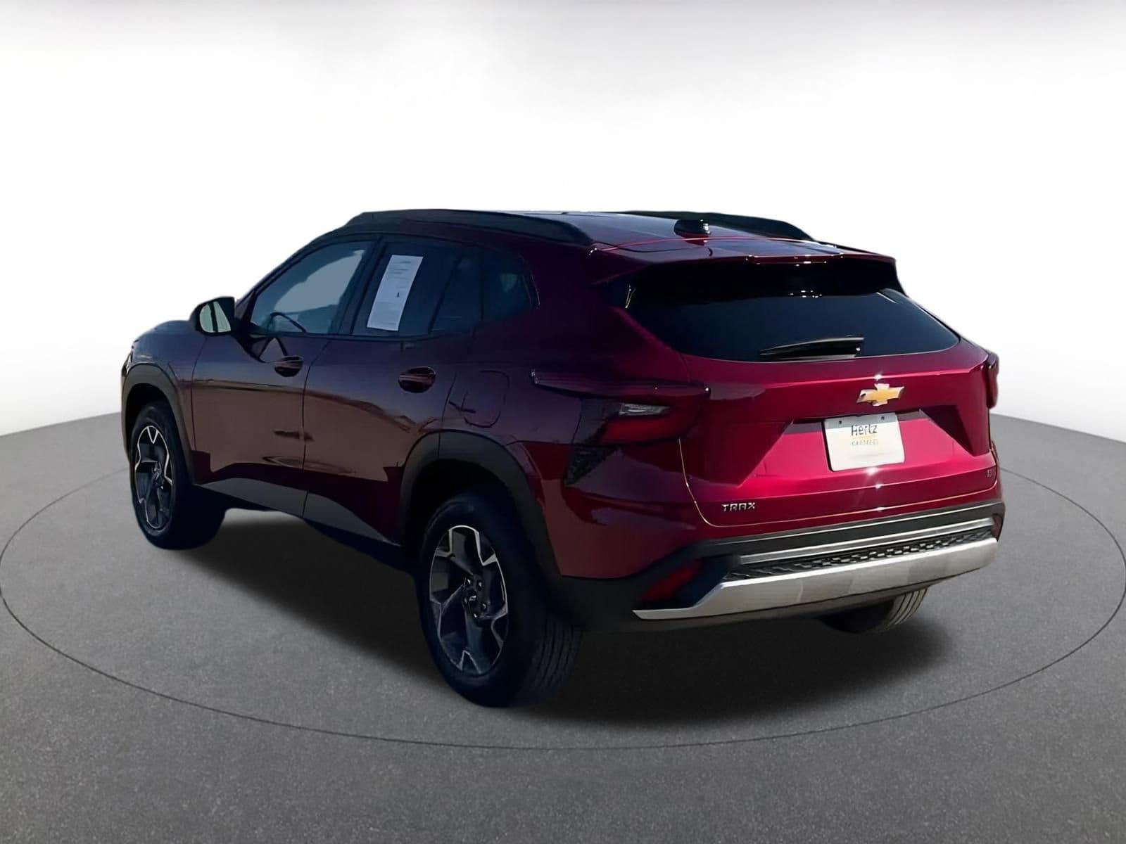 Thumbnail: 2025 Chevrolet Trax - 10