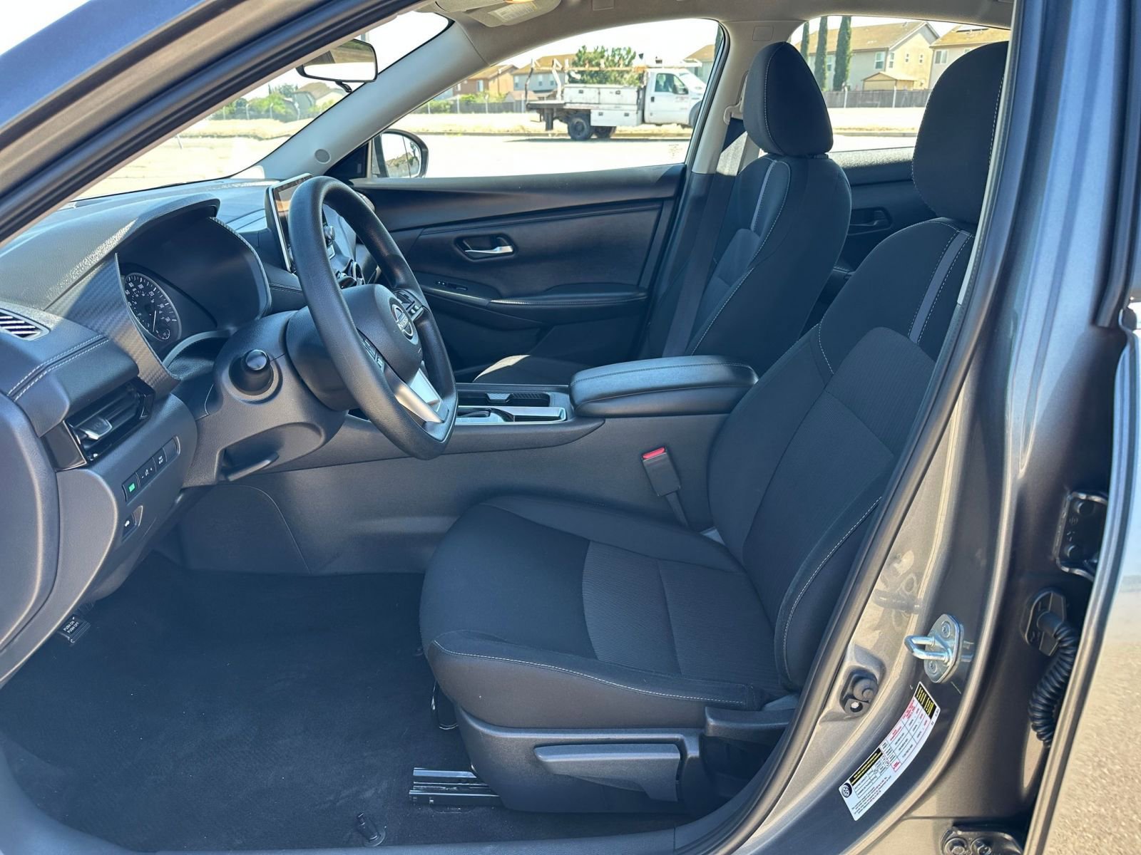 Thumbnail: 2025 Nissan Sentra - 25