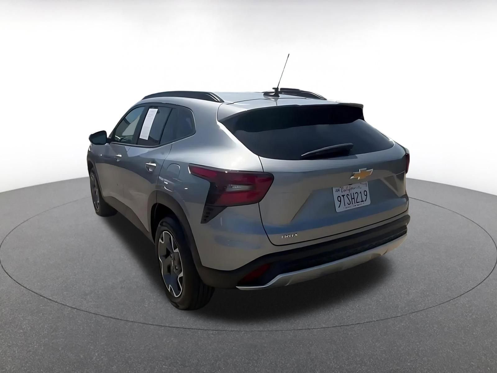 Thumbnail: 2025 Chevrolet Trax - 11