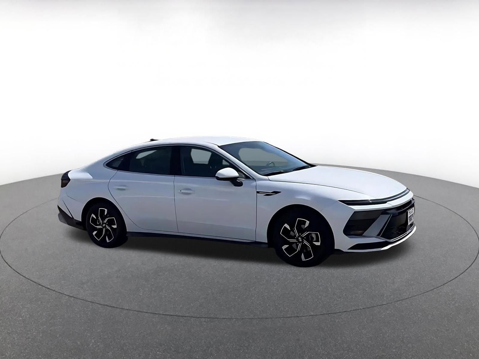 Thumbnail: 2025 Hyundai Sonata - 2