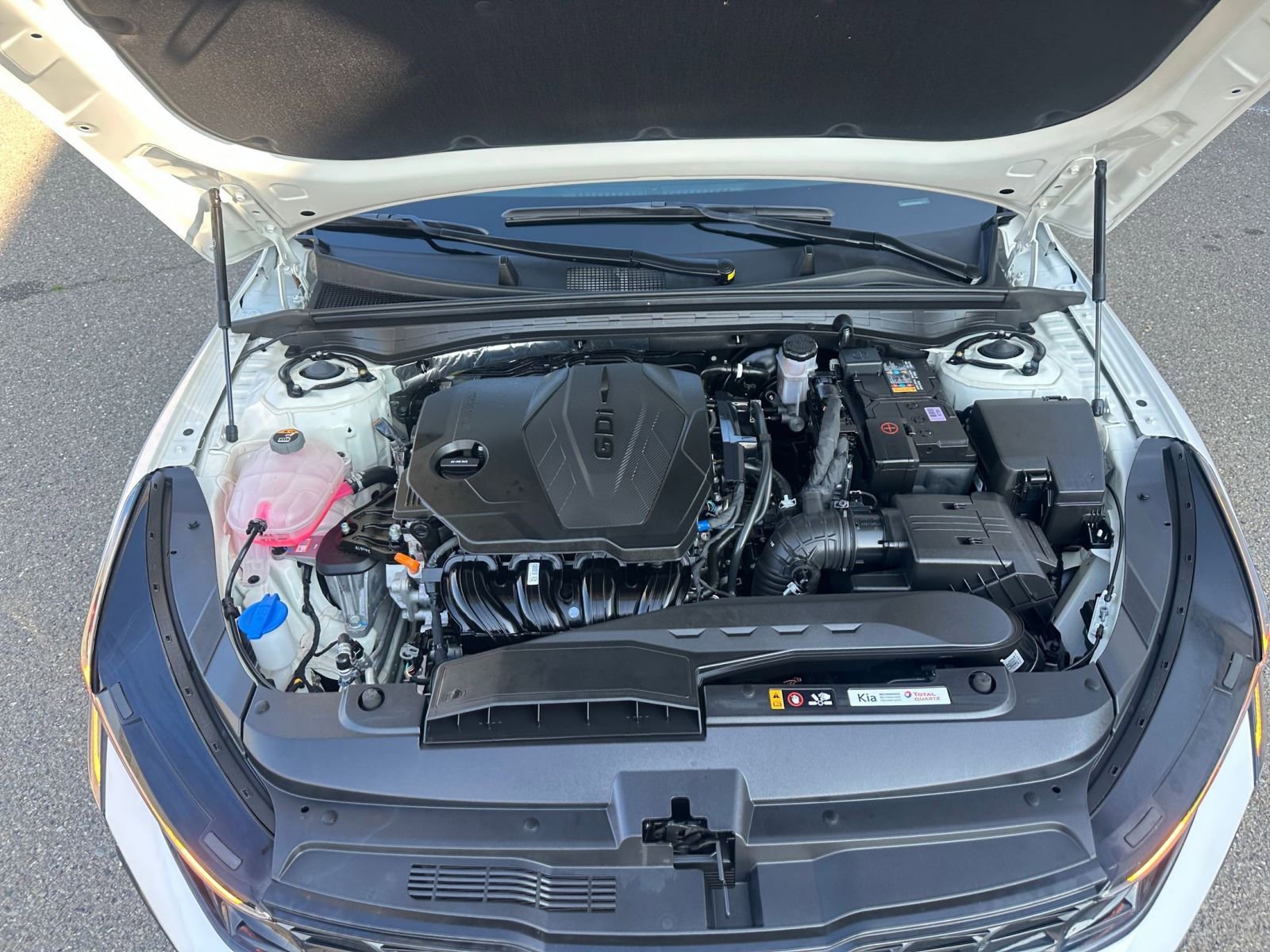 Thumbnail: 2025 Kia K5 - 33