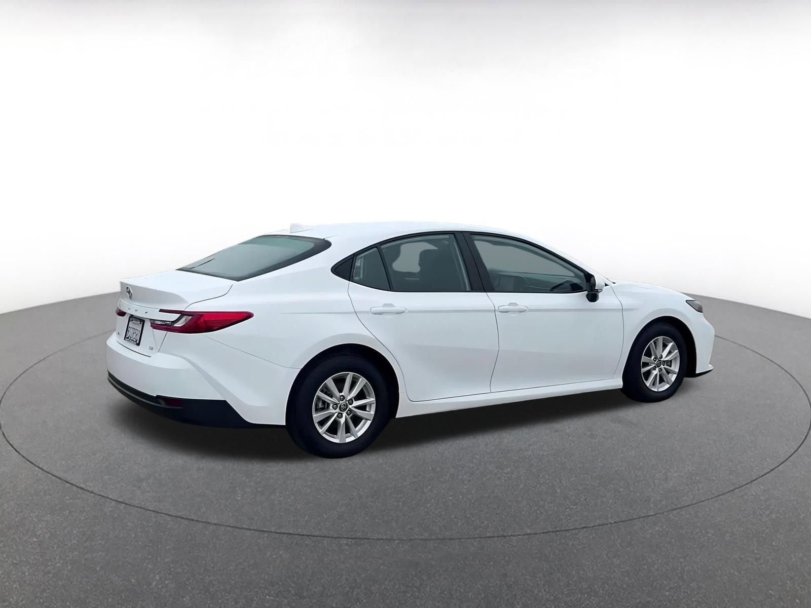 Thumbnail: 2025 Toyota Camry - 15