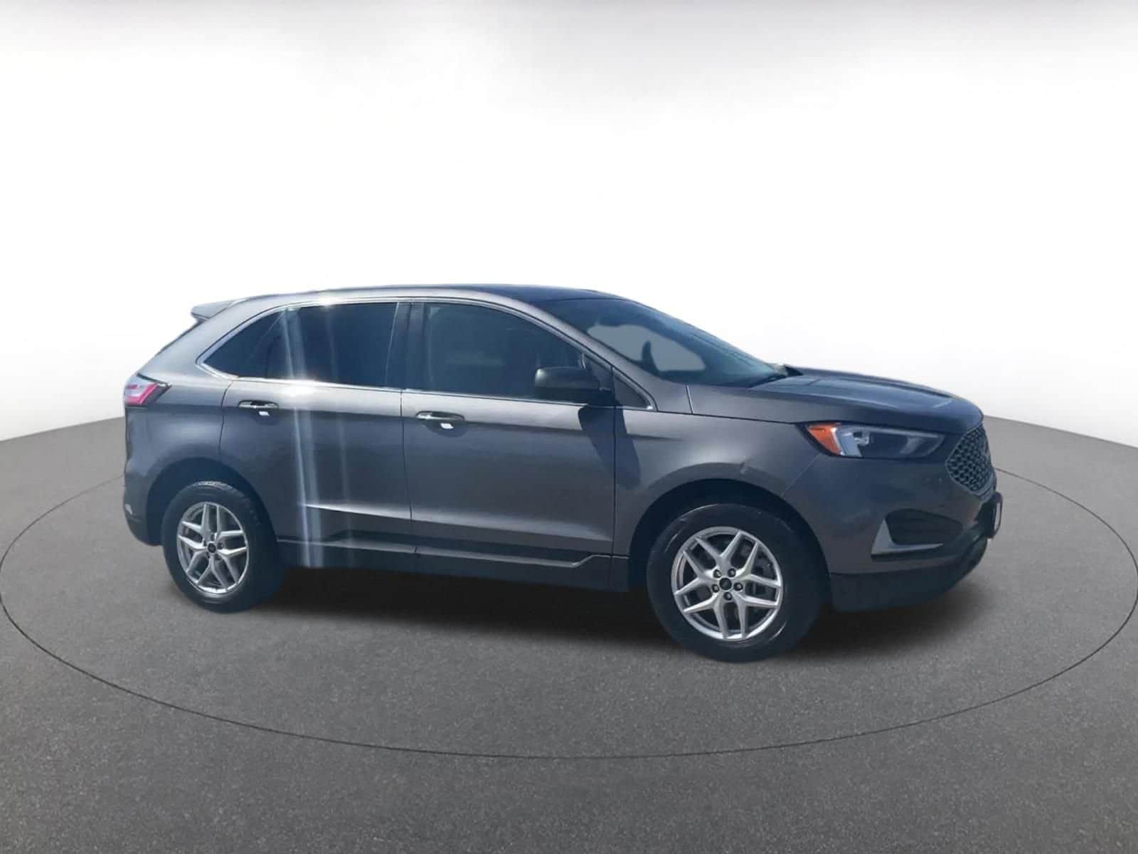 Thumbnail: 2024 Ford Edge - 2