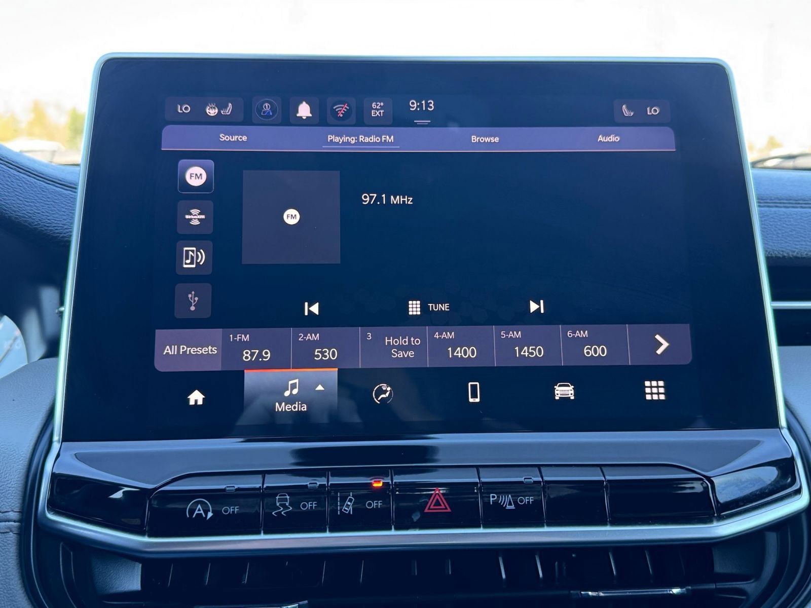 Thumbnail: 2025 Jeep Compass - 20